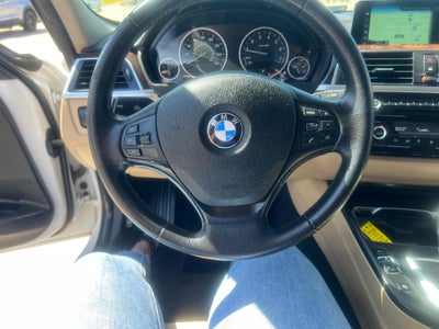 2017 BMW 320i Sedan