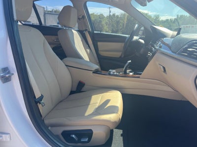 2017 BMW 320i Sedan