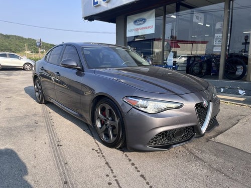 2018 Alfa Romeo Giulia Base