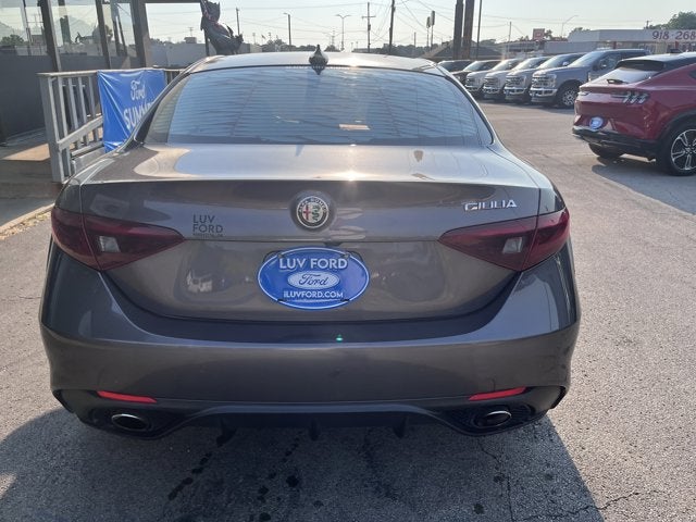 2018 Alfa Romeo Giulia Base